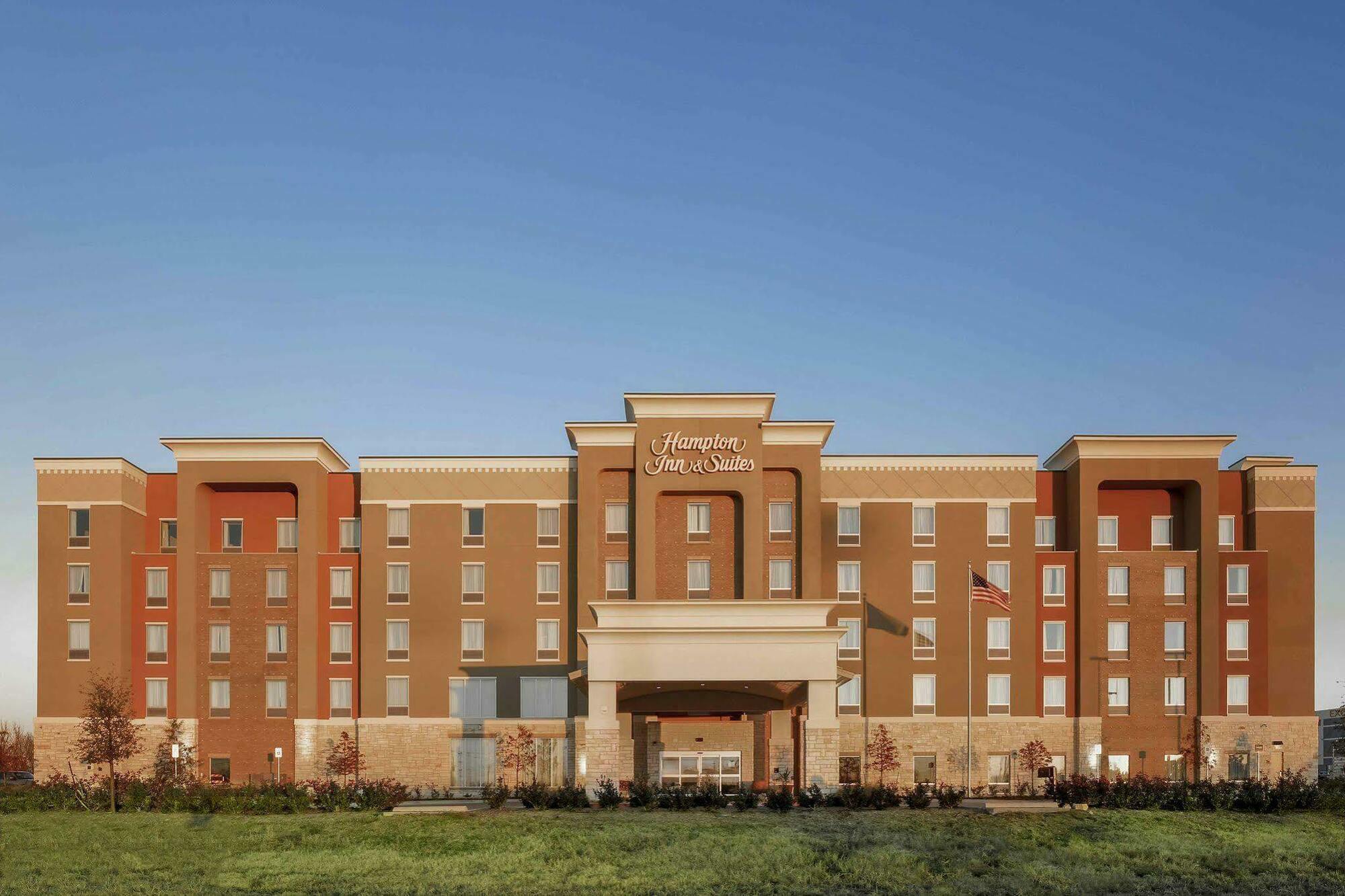 Hampton Inn & Suites Dallas/Frisco North-Fieldhouse Usa Extérieur photo
